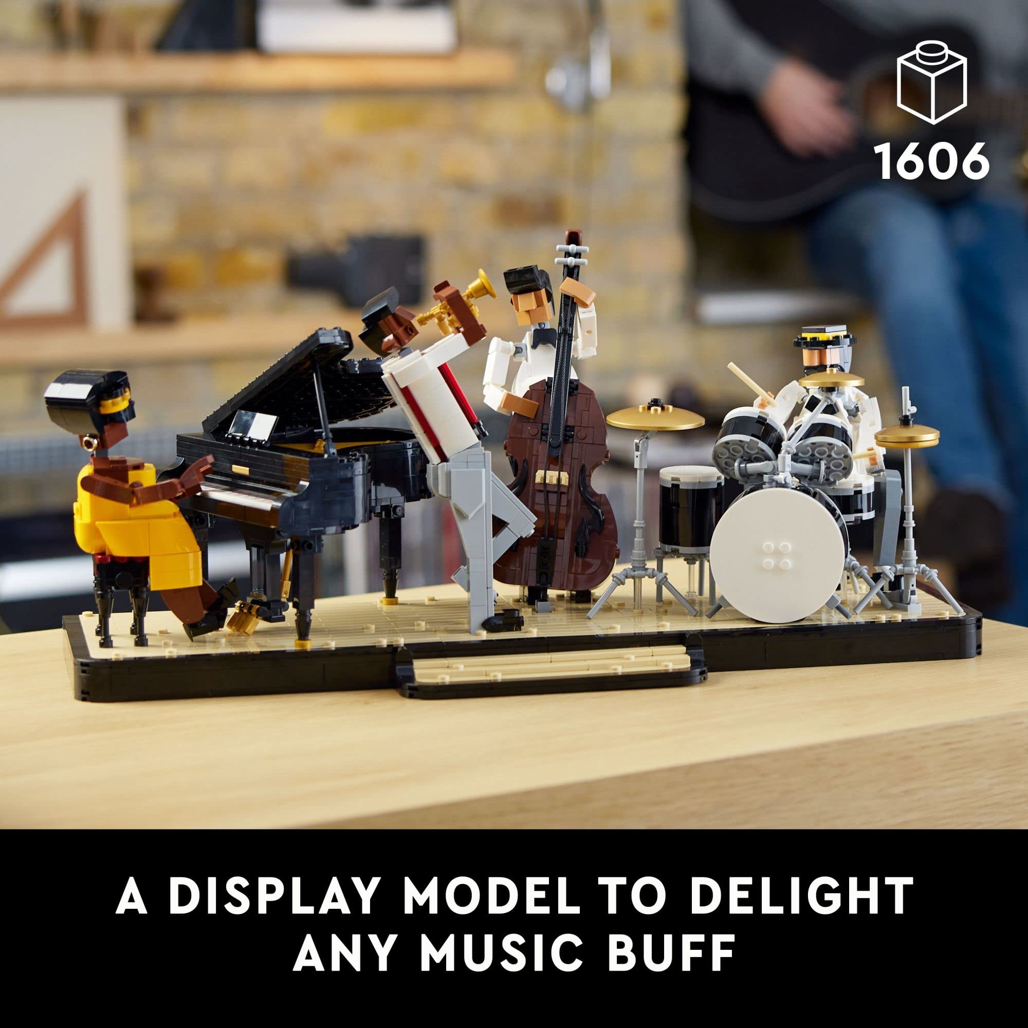 LEGO Ideas Jazz Quartet 21334, Set for Adults, Gift for Music Lovers with Band Figures and 4 Instruments: Piano, Double Bass, Trumpet & a Drum Kit